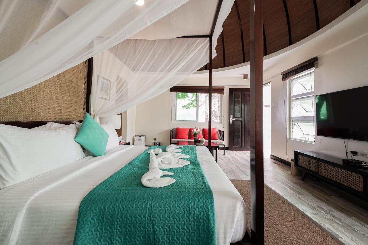Weekends El Nido Beach Resort Esterno foto